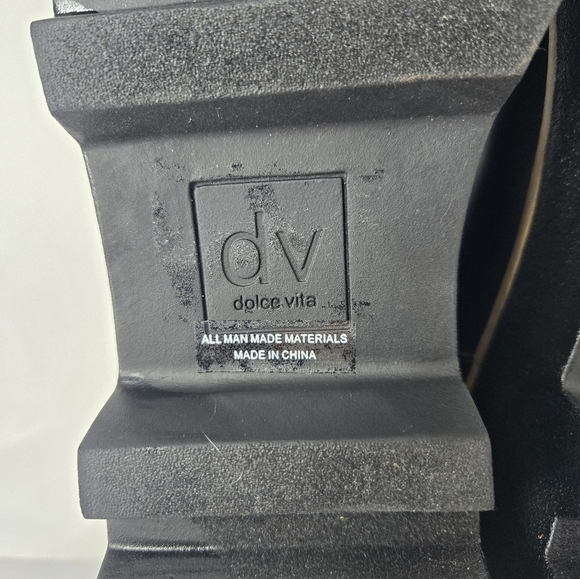 DV Dolce Vita Women's Vionie Soft Ankle Winter Boots Sz 9.5 Knit & Faux Leather - Picture 8 of 10